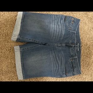 Apt 9 denim shorts. Like new size 14.